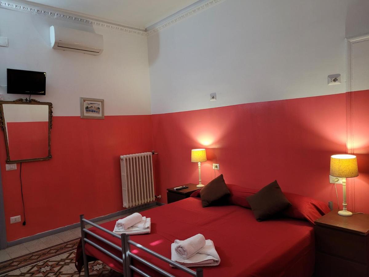 Relax On 247 Hostal Roma