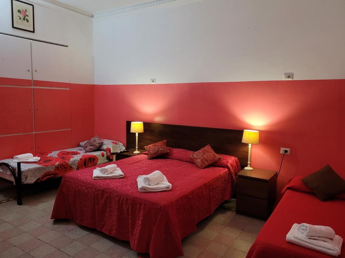 Relax On 247 Hostal Roma