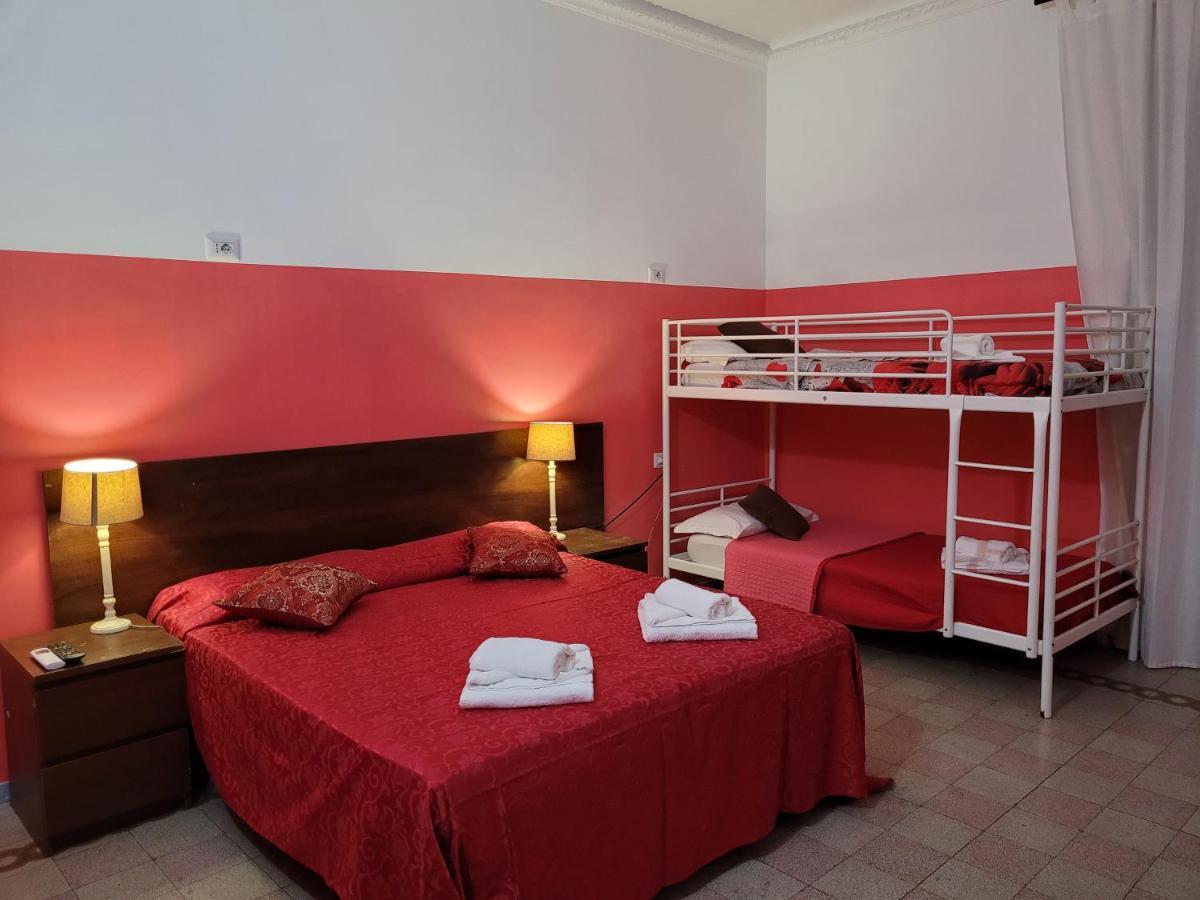 Relax On 247 Hostal Roma